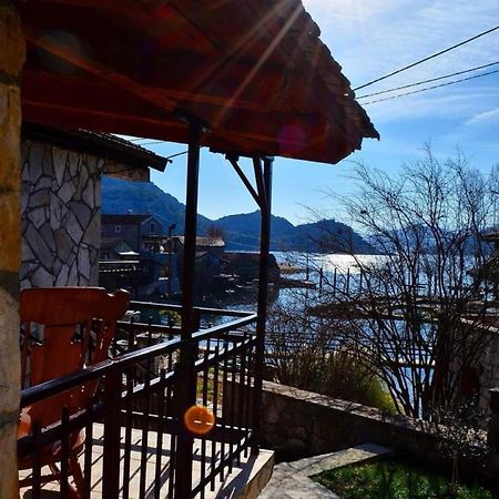 Lakeside Oasis Home Karuc Экстерьер фото