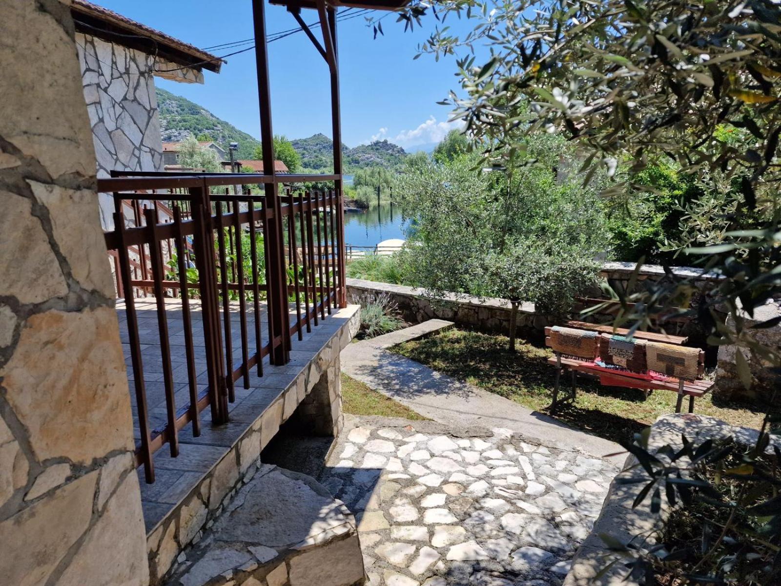 Lakeside Oasis Home Karuc Экстерьер фото